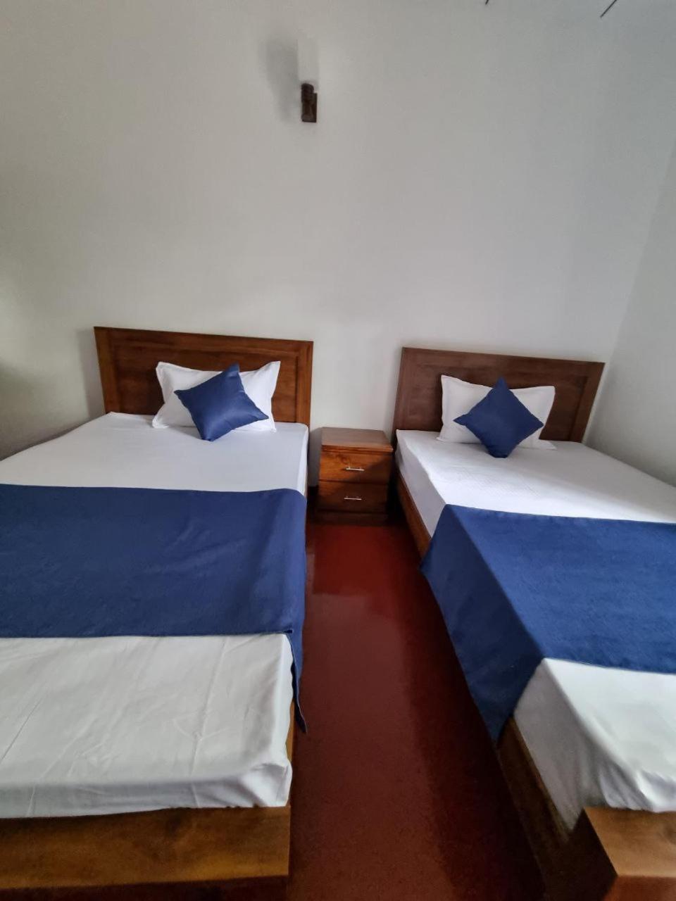 Omega Villa 高尔 外观 照片